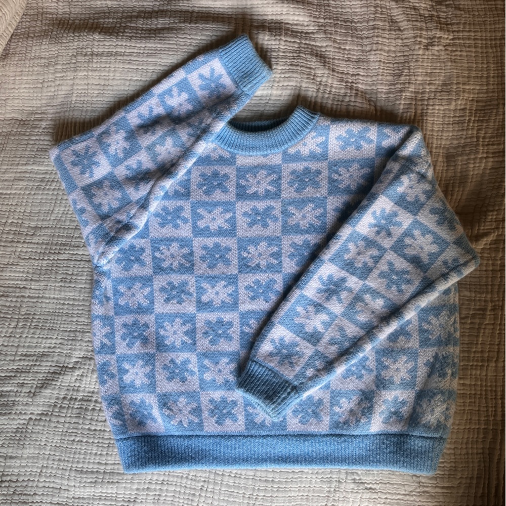 Lisa Says Gah! Emma Blue Flower Sweater Size M/L